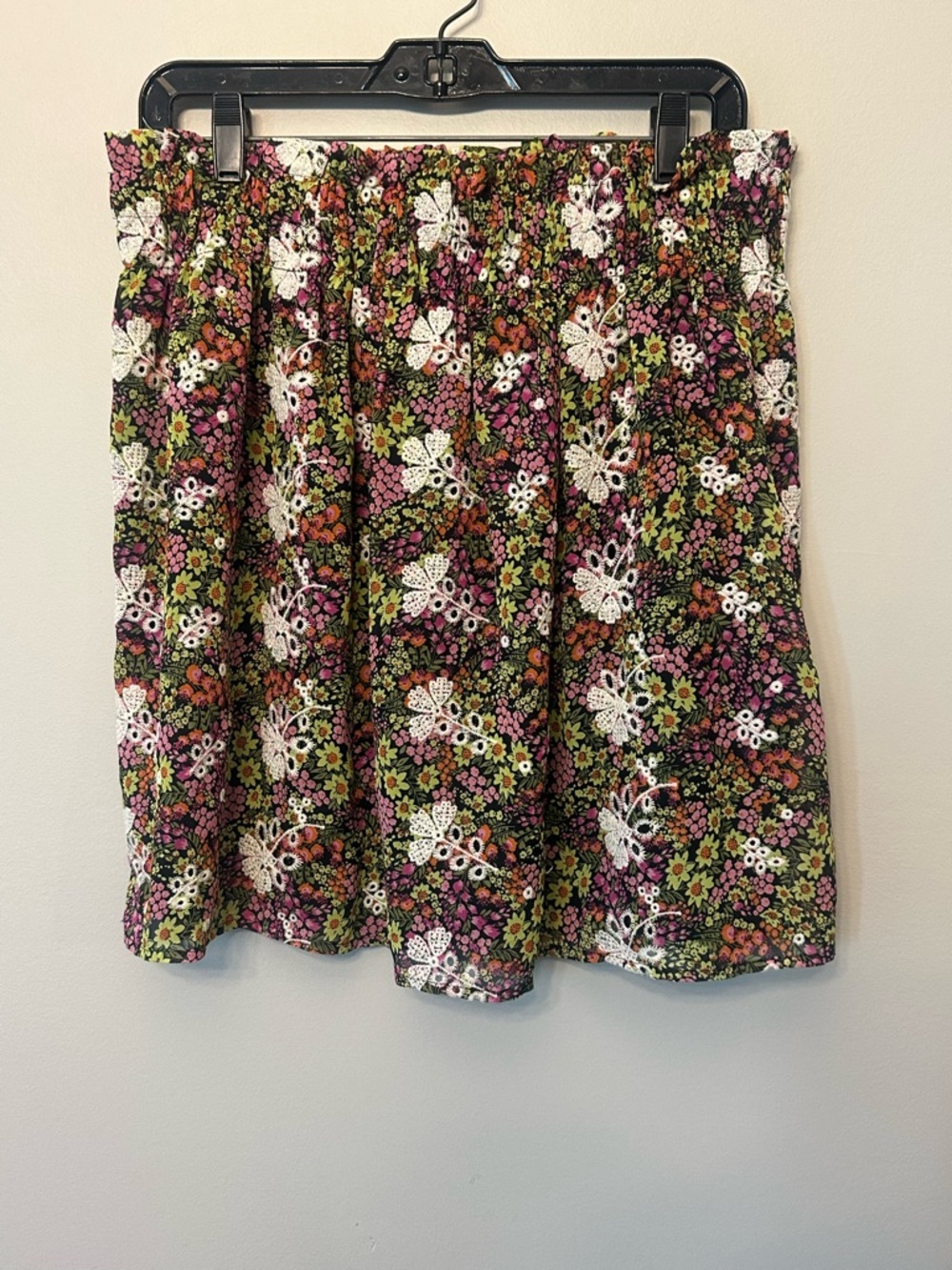 Leyden Embroidered Ditsy Floral Boho Pull On Mini Skater Skirt Size L